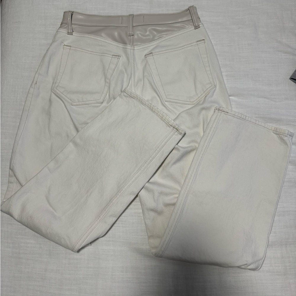 Abercrombie 90’s Straight Ultra High Rise Jeans | GREAT CONDITION! - Picture 4 of 5
